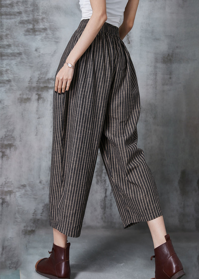 Effortlessly Elegant Pants with a Timeless Design