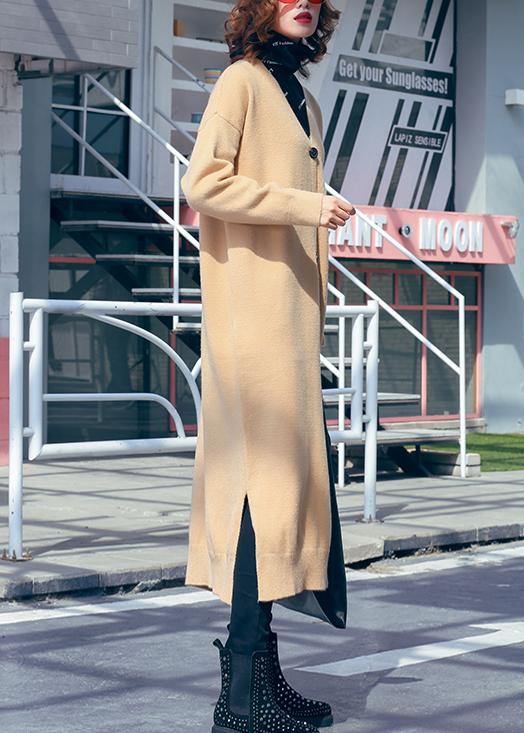 Well Tailored Sweater with a Graceful Silhouette