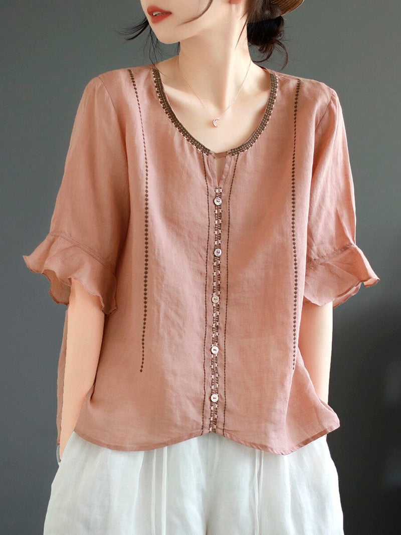 Effortlessly Elegant T-Shirt with a Timeless Design