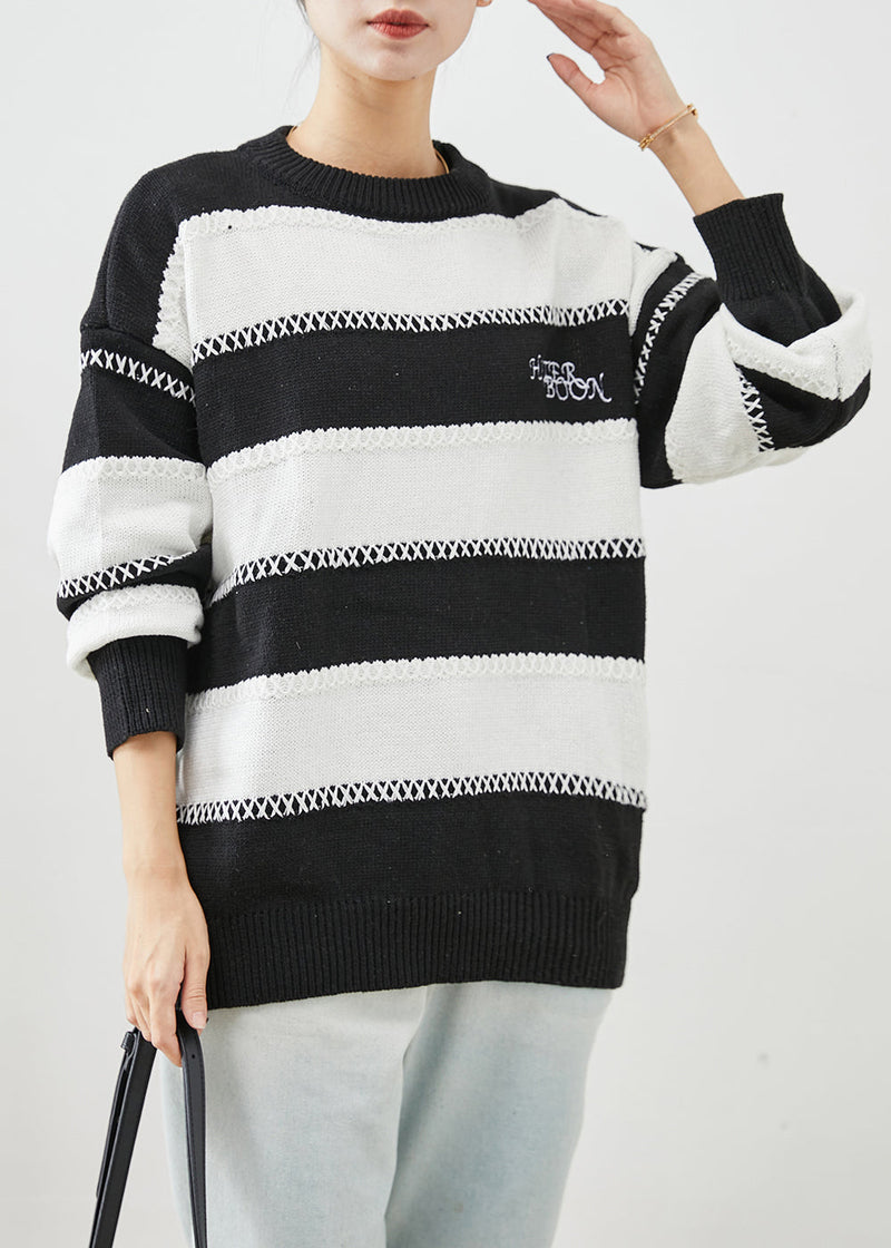 Effortlessly Elegant Top with a Timeless Design