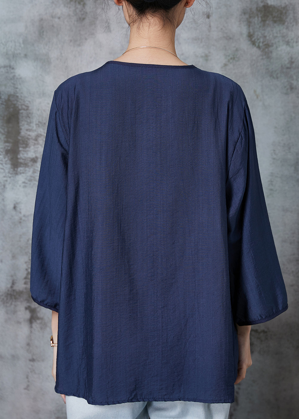 Classic Vintage Shirt with a Flattering Fit