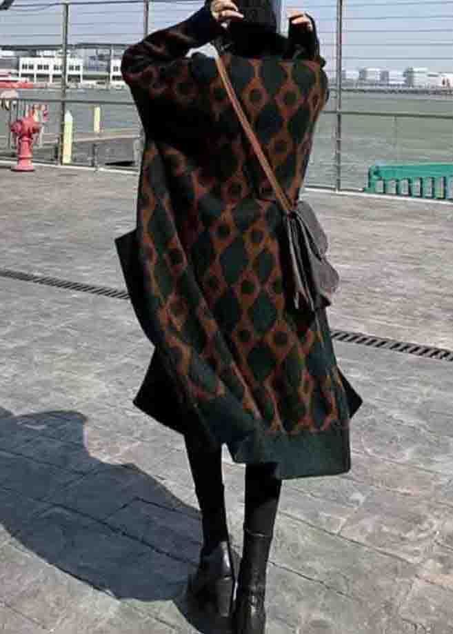 Well Tailored Cardigan with a Graceful Silhouette