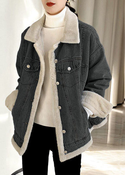 Classic Vintage & Enduringly Stylish Coat