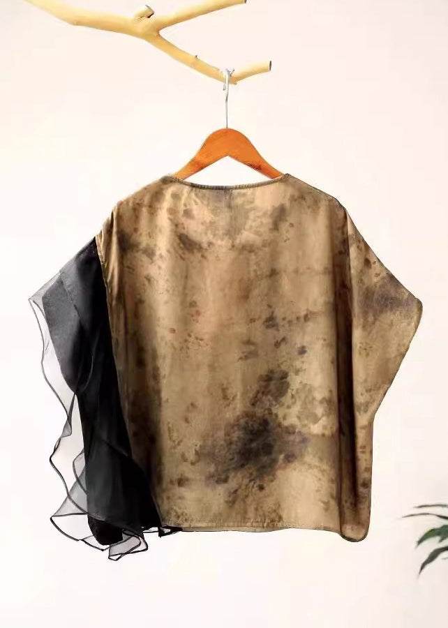 Well Tailored Top with a Graceful Silhouette