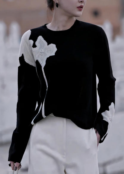 Effortlessly Elegant Sweater with a Timeless Design