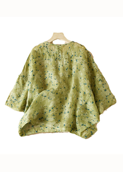 Effortlessly Elegant Blouse with a Timeless Design