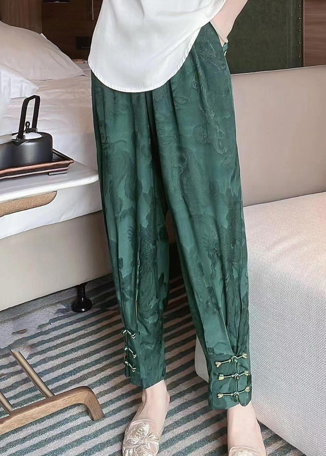 Sophisticated Pants with a Clean Classic Look