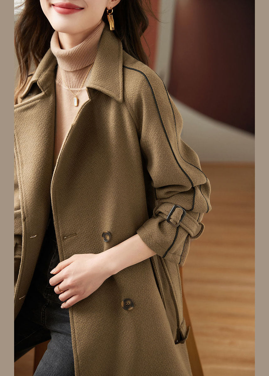 Classic Vintage Coat with a Flattering Fit