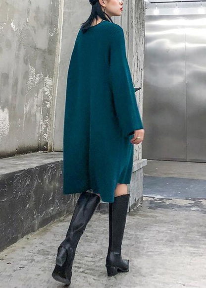 Classic Vintage Sweater with a Flattering Fit