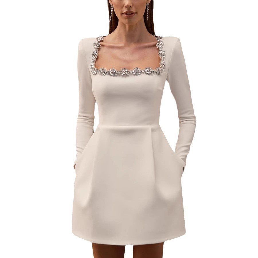 Well Tailored Dress with a Graceful Silhouette