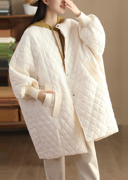 Well Tailored Coat with a Graceful Silhouette
