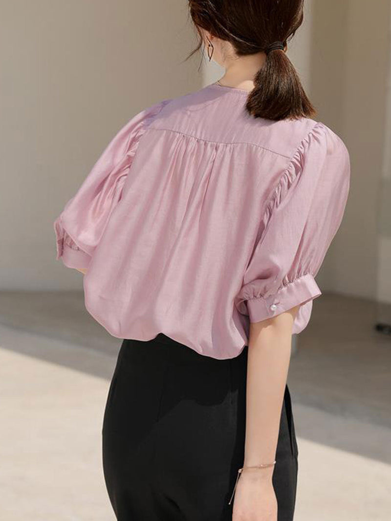 A Vintage Style Top with Delicate Timeless Details