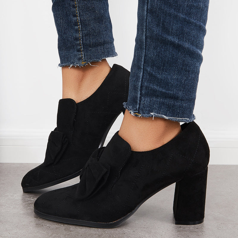 Classic Orthopedic Pumps with Timeless Style