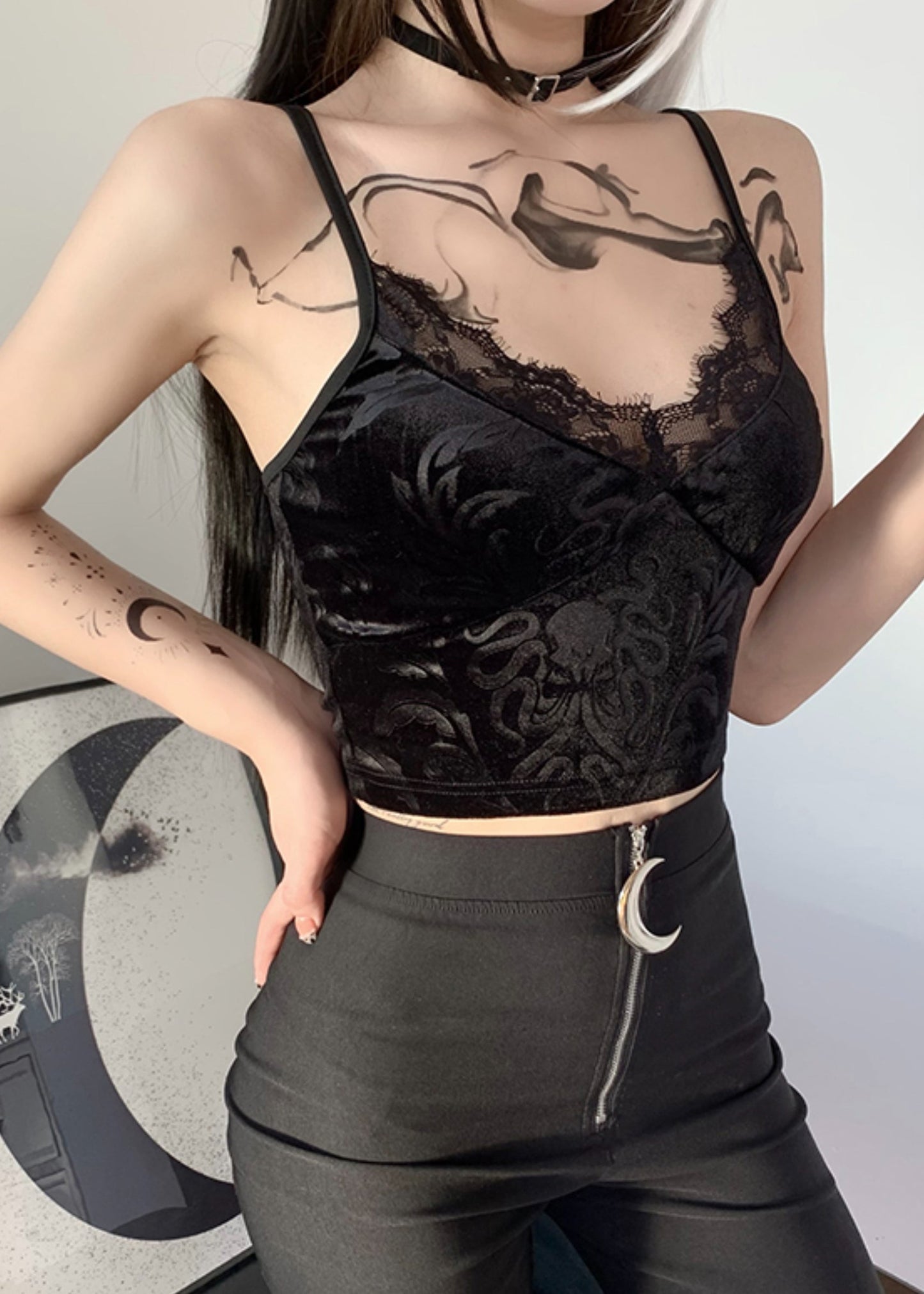 Gracefully Styled Garment for Any Occasion