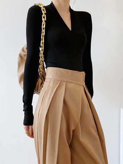 Well Tailored T-Shirt with a Graceful Silhouette