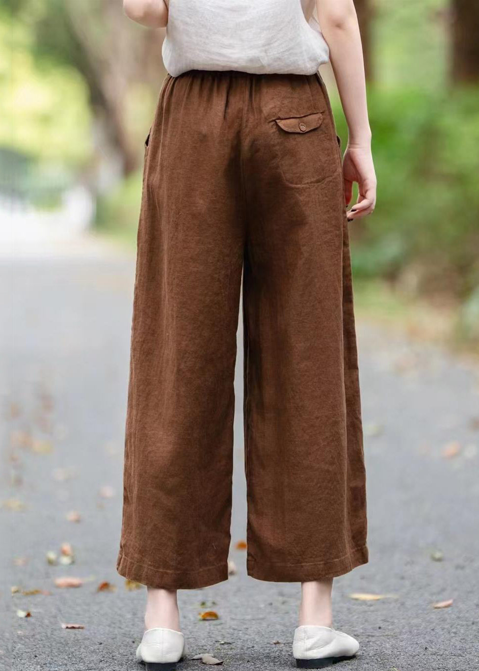 Elegantly Styled Pants for Everyday Wear