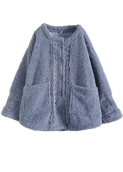 Effortlessly Elegant Coat with a Timeless Design