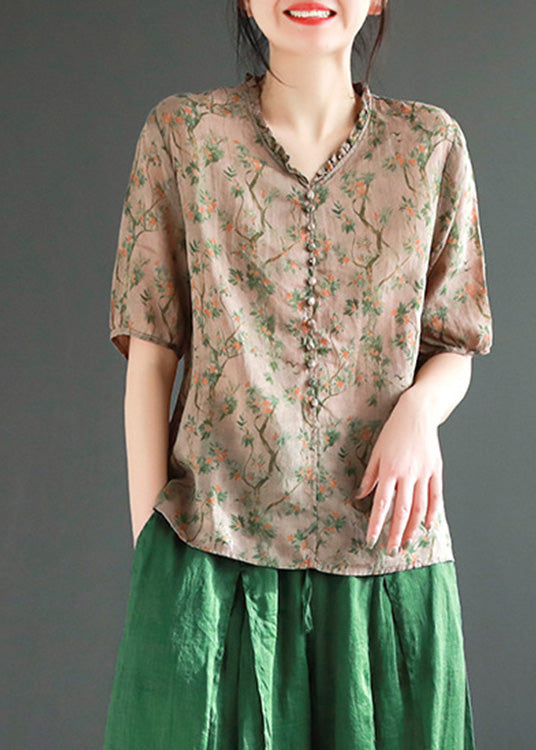 Classic Vintage Shirt with a Flattering Fit