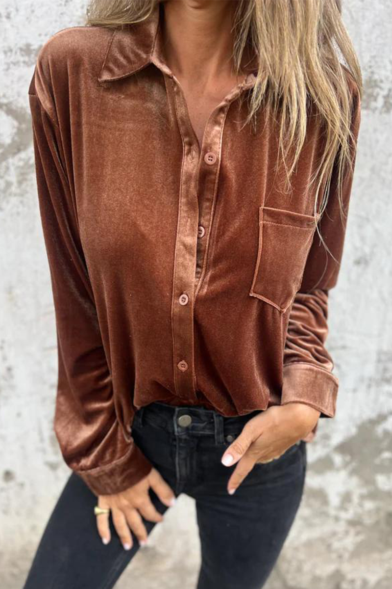 Beautifully Crafted Blouse in a Classic Style