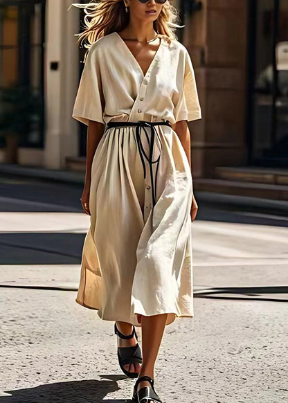 Effortlessly Elegant Dress with a Timeless Design