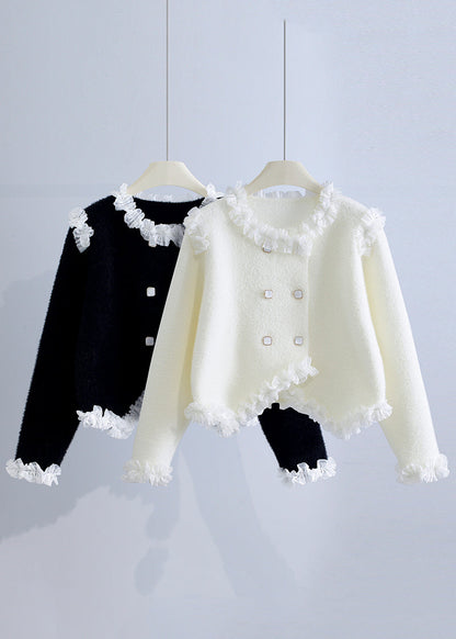 Beautifully Finished Coat in a Timeless Design