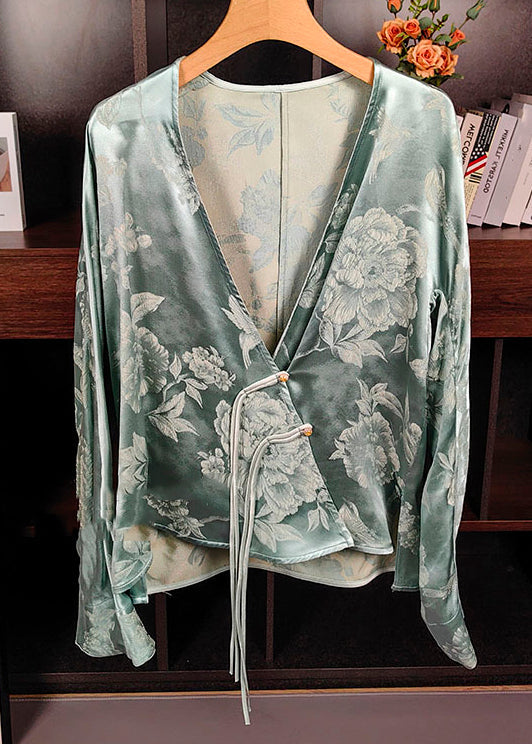 Beautifully Balanced Top with Timeless Character