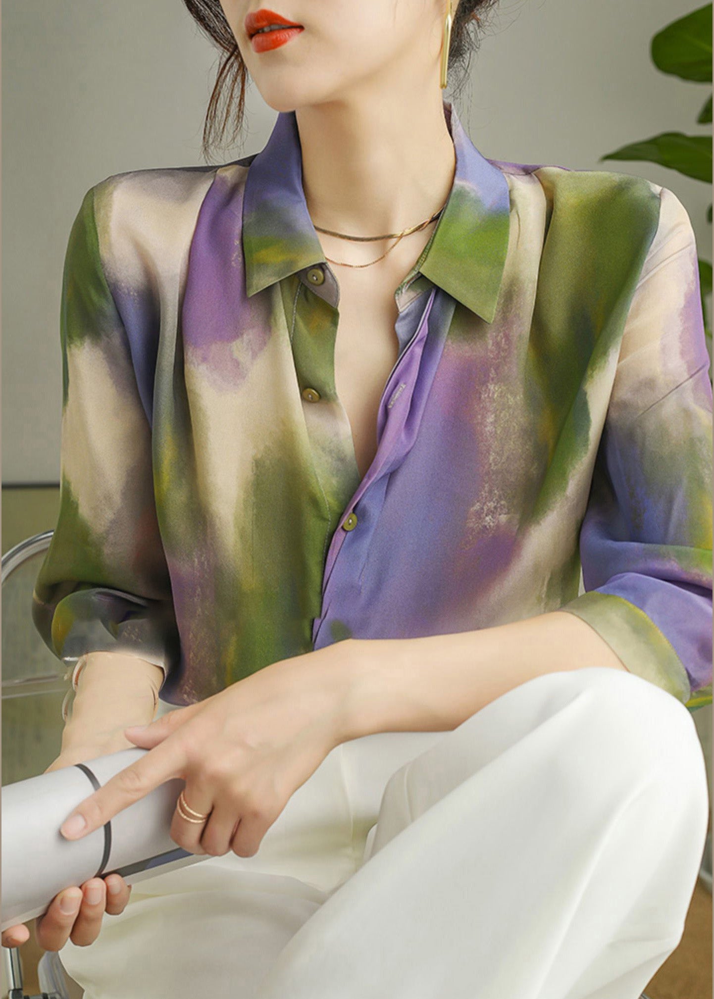 Well Tailored Shirt with a Graceful Silhouette