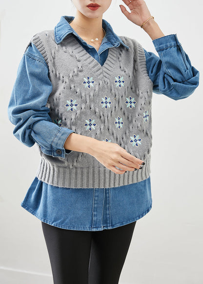 Classic Vintage Shirt with a Flattering Fit