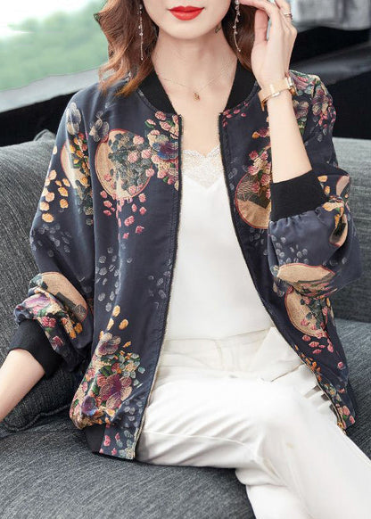 Effortlessly Elegant Coat with a Timeless Design
