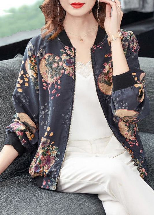 Effortlessly Elegant Coat with a Timeless Design