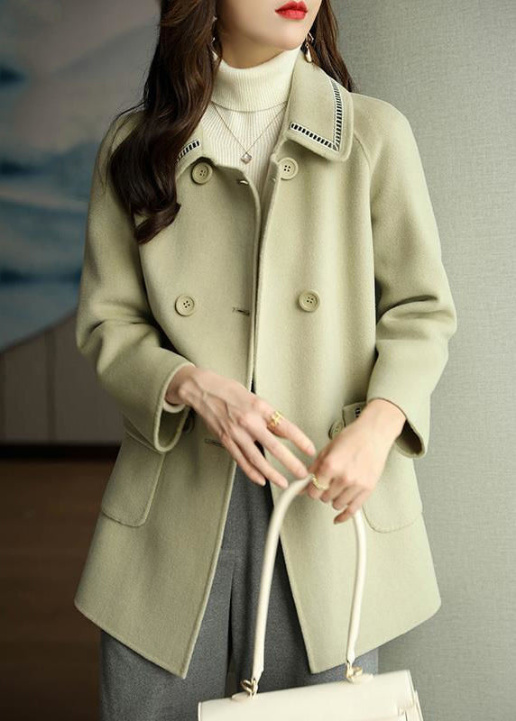 Classic Vintage & Enduringly Stylish Coat