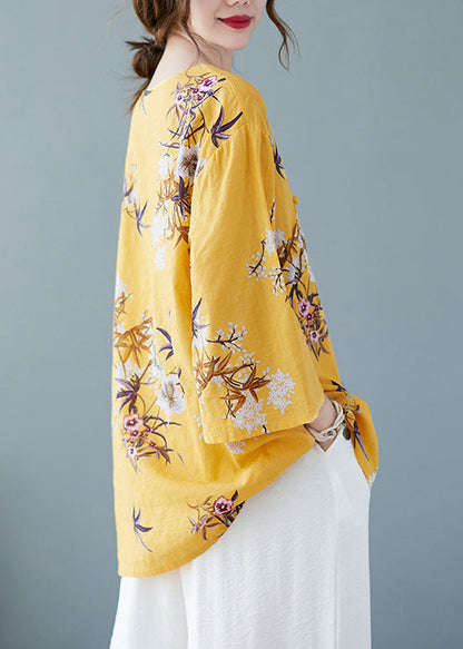 A Vintage Style Shirt with Delicate Timeless Details