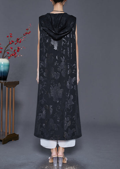 Effortlessly Elegant Garment with a Timeless Design