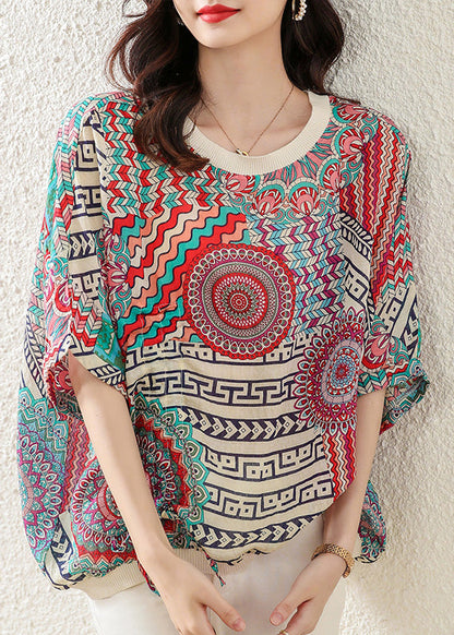 Well Tailored Top with a Graceful Silhouette
