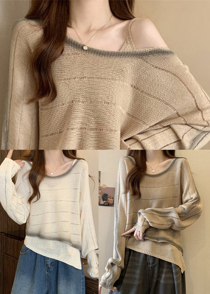Classic Vintage Sweater with a Flattering Fit