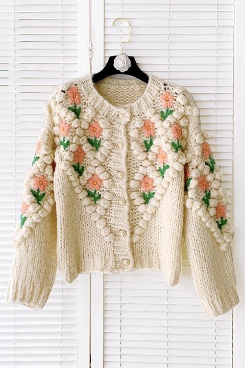 Classic Vintage Cardigan with a Flattering Fit