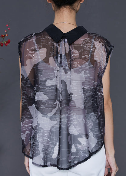 Classic Vintage Shirt with a Flattering Fit