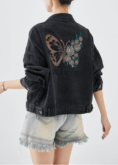 Gracefully Styled Jacket for Any Occasion