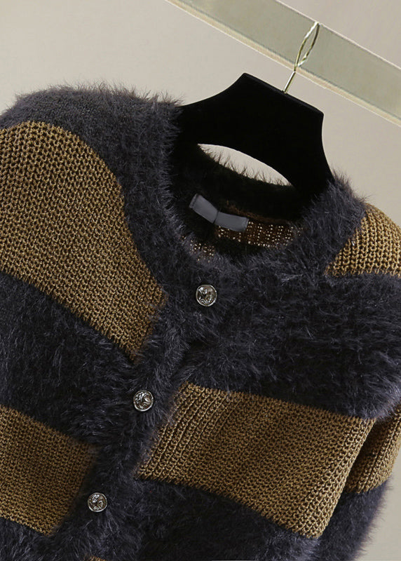 Elegantly Styled Sweater for Everyday Wear