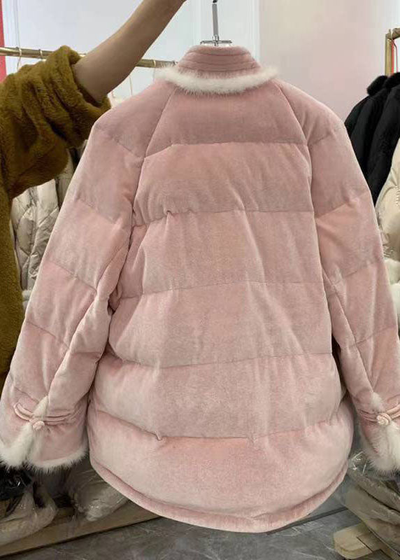Effortlessly Elegant Coat with a Timeless Design
