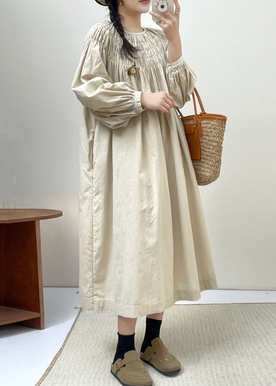 Well Tailored Dress with a Graceful Silhouette