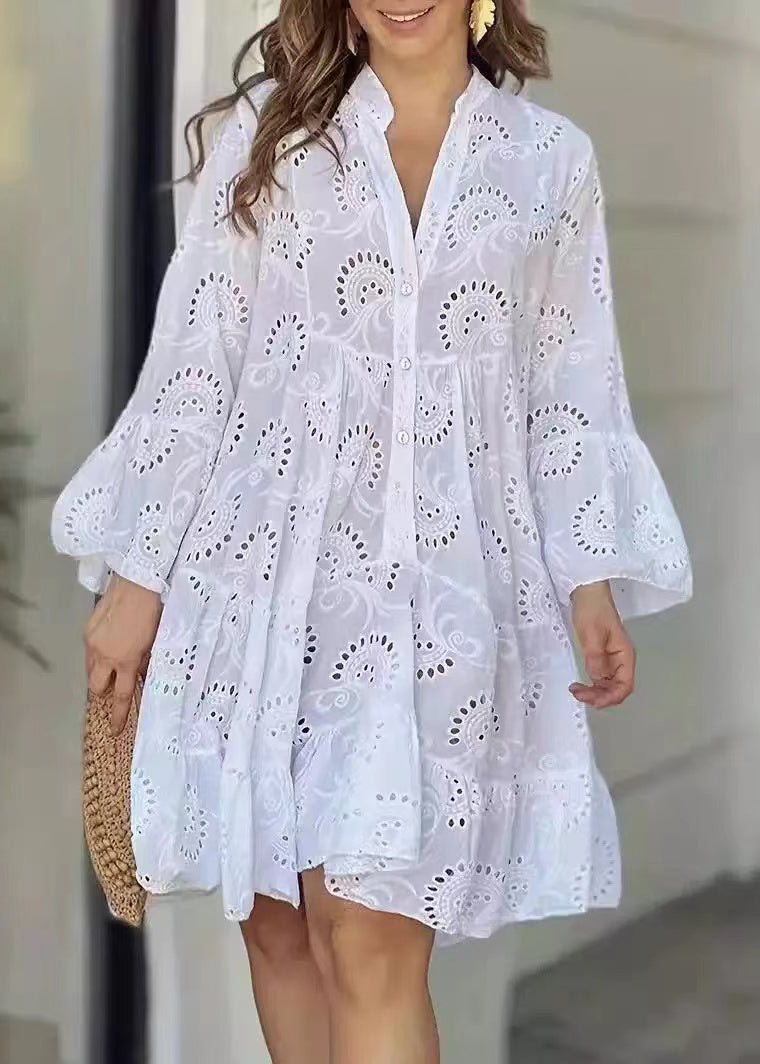 Beautifully Finished Dress in a Timeless Design