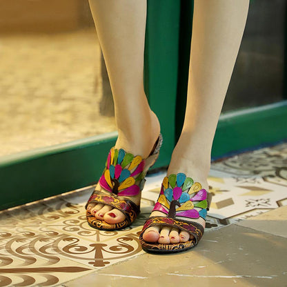 Chic Orthopedic Sandals with Unique Design