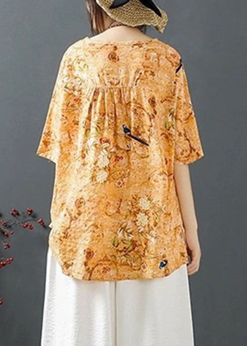 Effortlessly Elegant Top with a Timeless Design