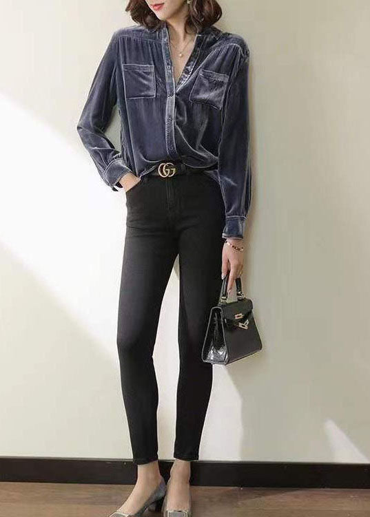 Classic Vintage Shirt with a Flattering Fit