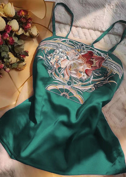 Beautifully Finished Top in a Timeless Design