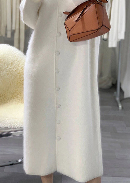 Beautifully Finished Coat in a Timeless Design