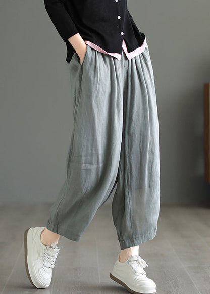 Effortlessly Elegant Pants with a Timeless Design
