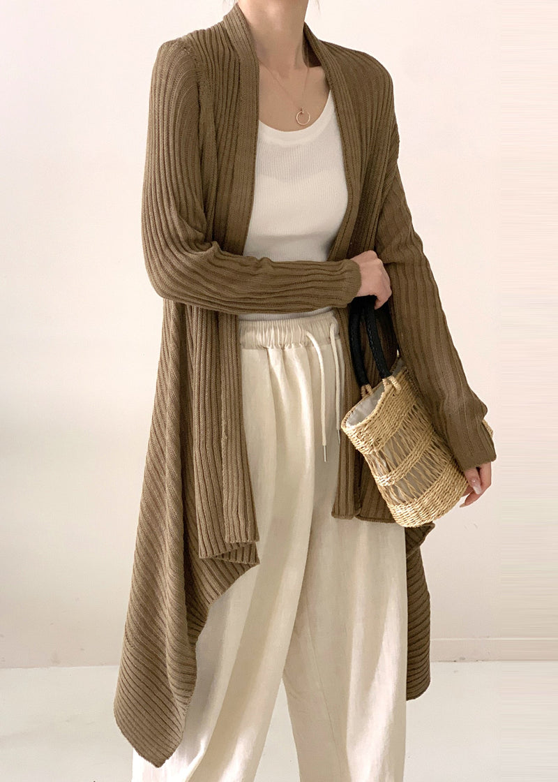 Classic Vintage Cardigan with a Flattering Fit