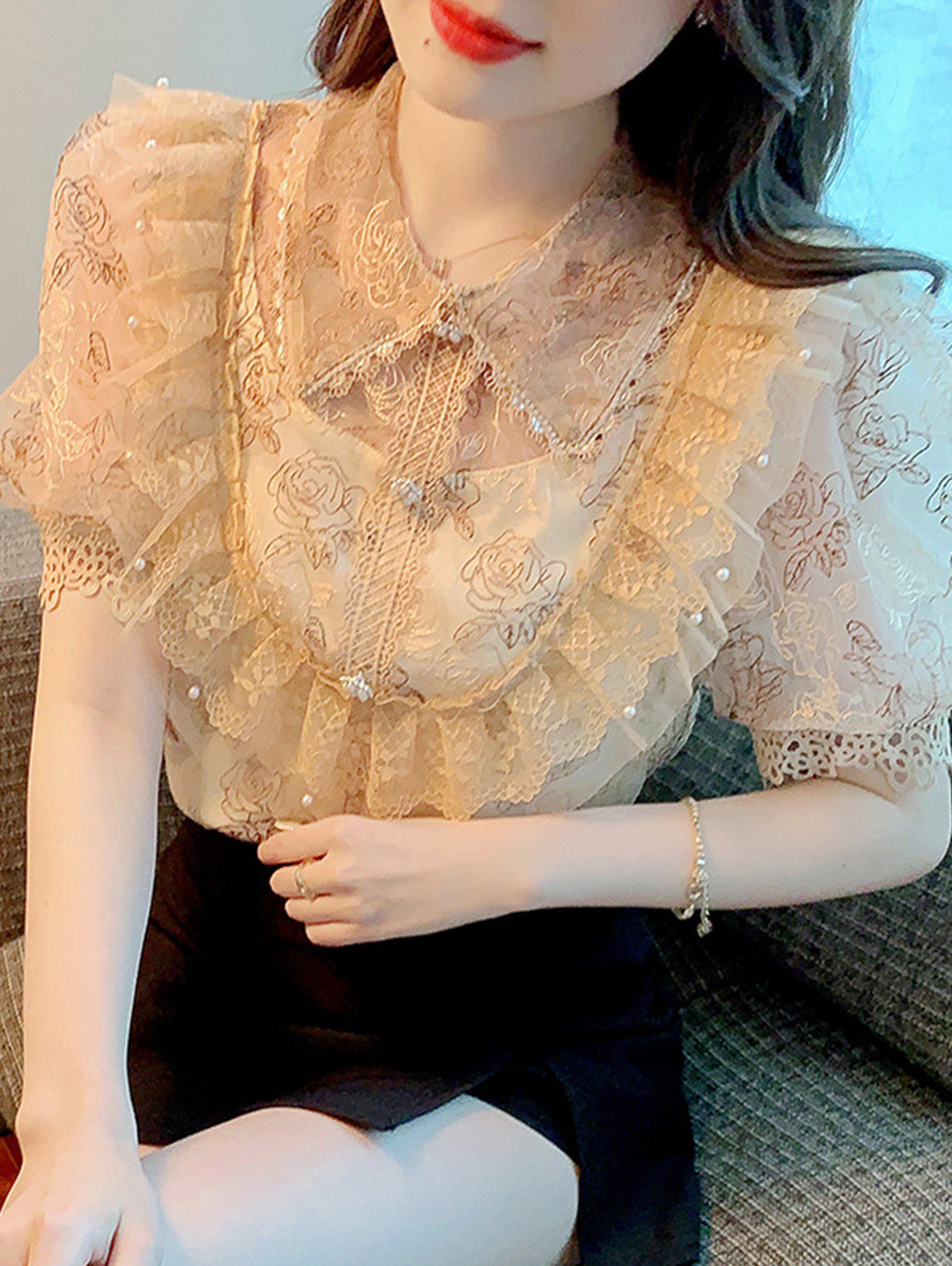 Classic Vintage Shirt with a Flattering Fit